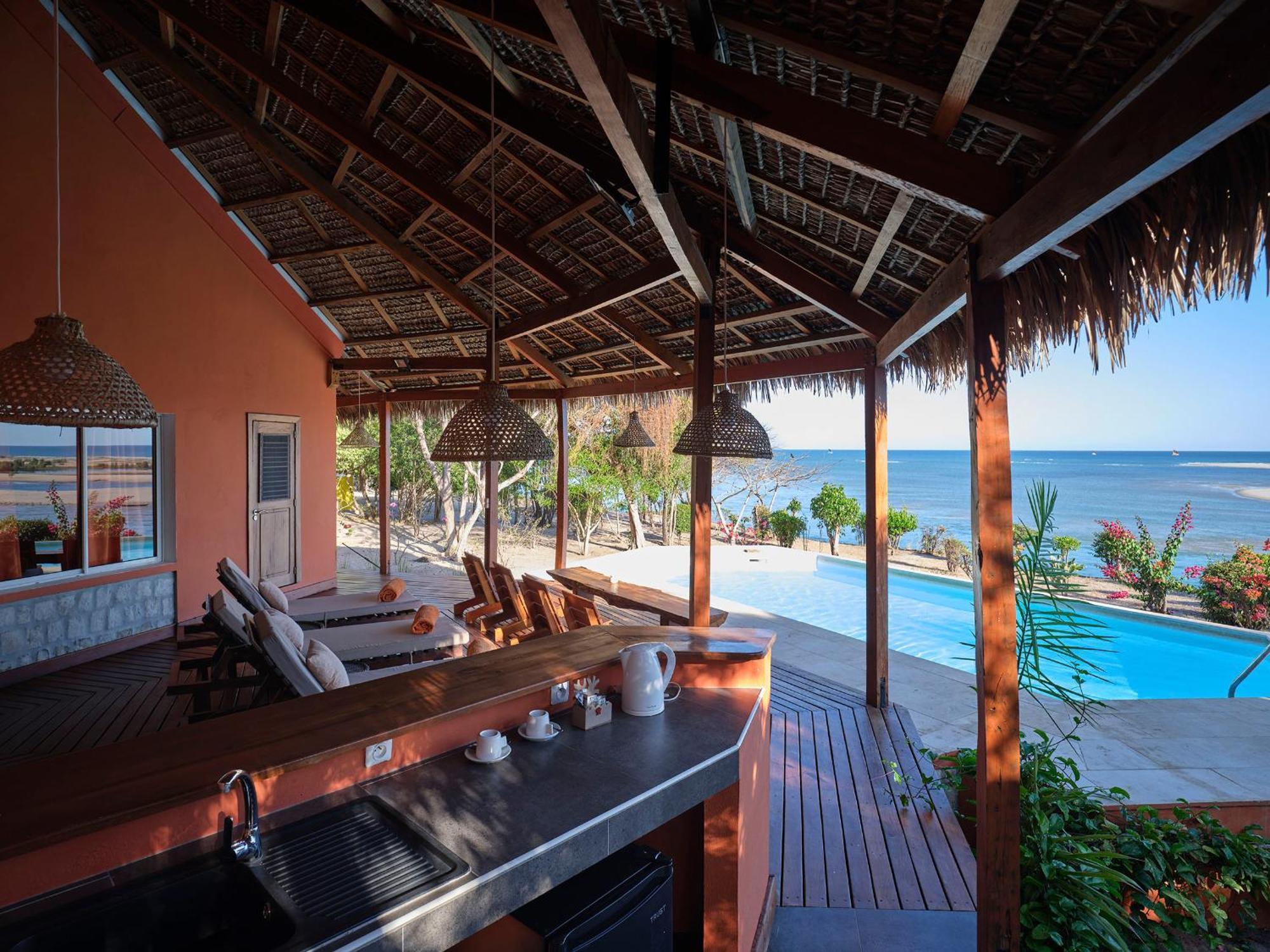 Antsanitia Resort Mahajanga Exterior foto
